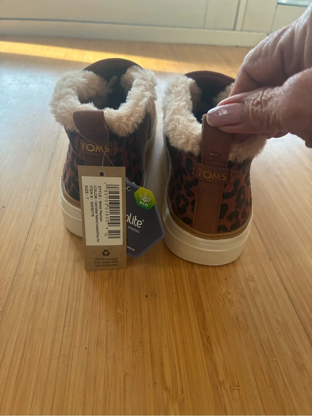 Toms Women Paxton Brown Suede Slip-On Booties with Cream Faux-Fur Collar